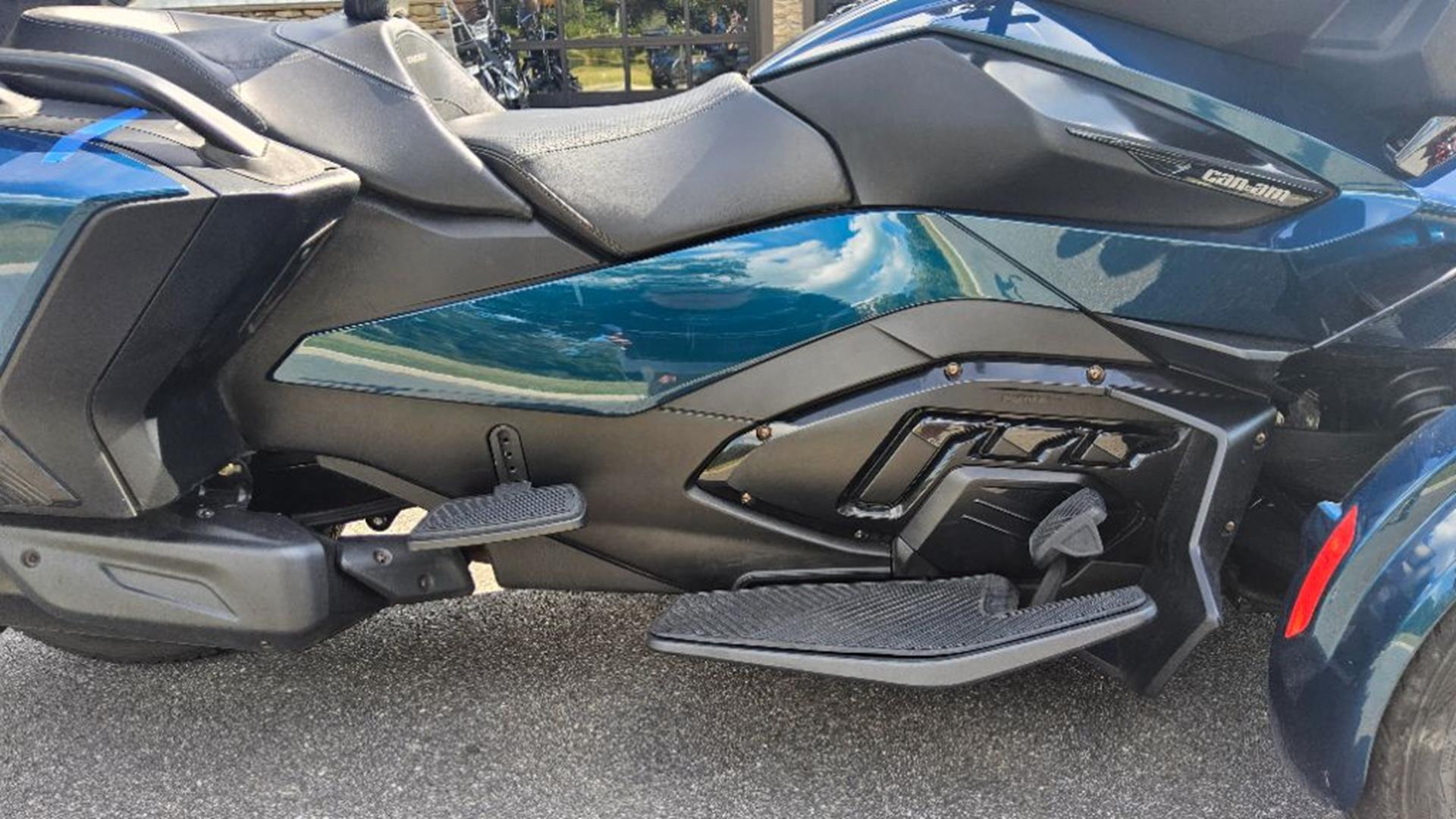 2020 Can-Am™ Spyder RT Limited 4
