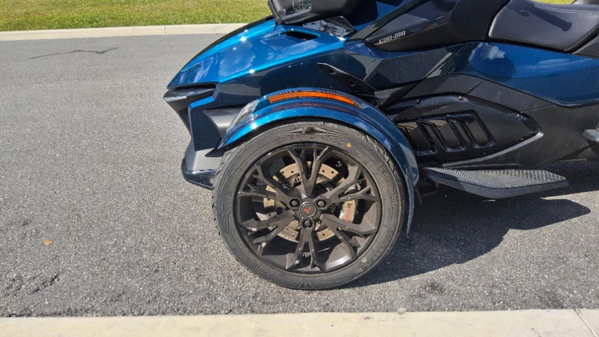 2020 Can-Am™ Spyder RT Limited 7