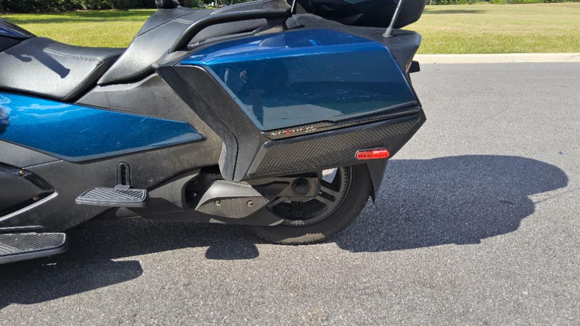 2020 Can-Am™ Spyder RT Limited 9