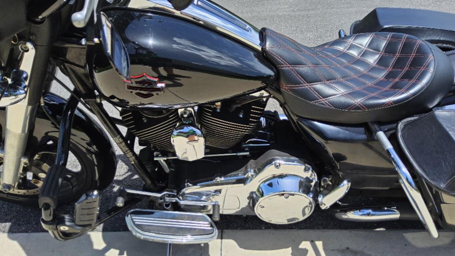 2009 Harley-Davidson Street Glide® 8