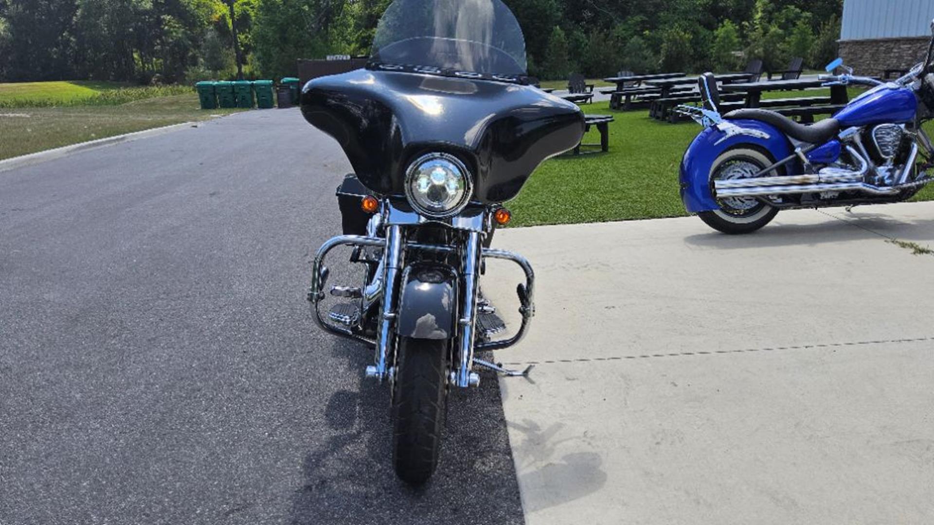 2009 Harley-Davidson Street Glide® 6
