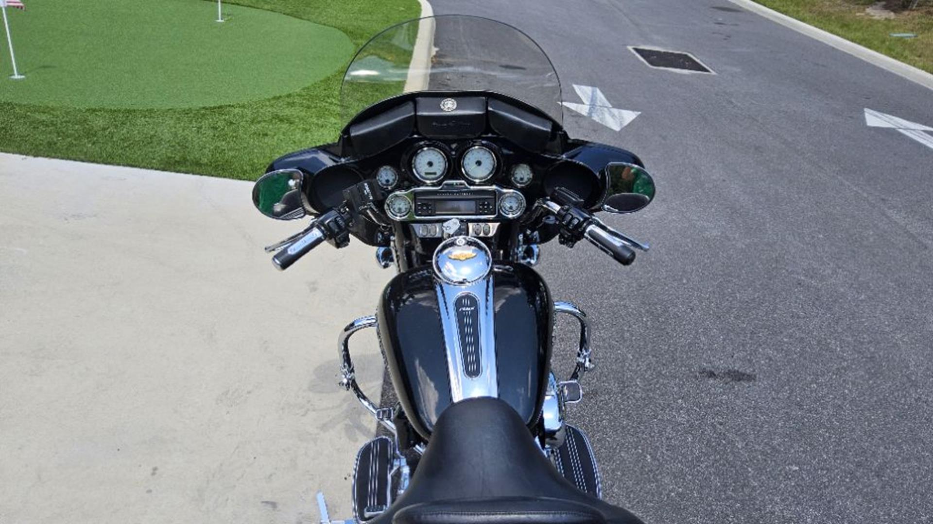2009 Harley-Davidson Street Glide® 12