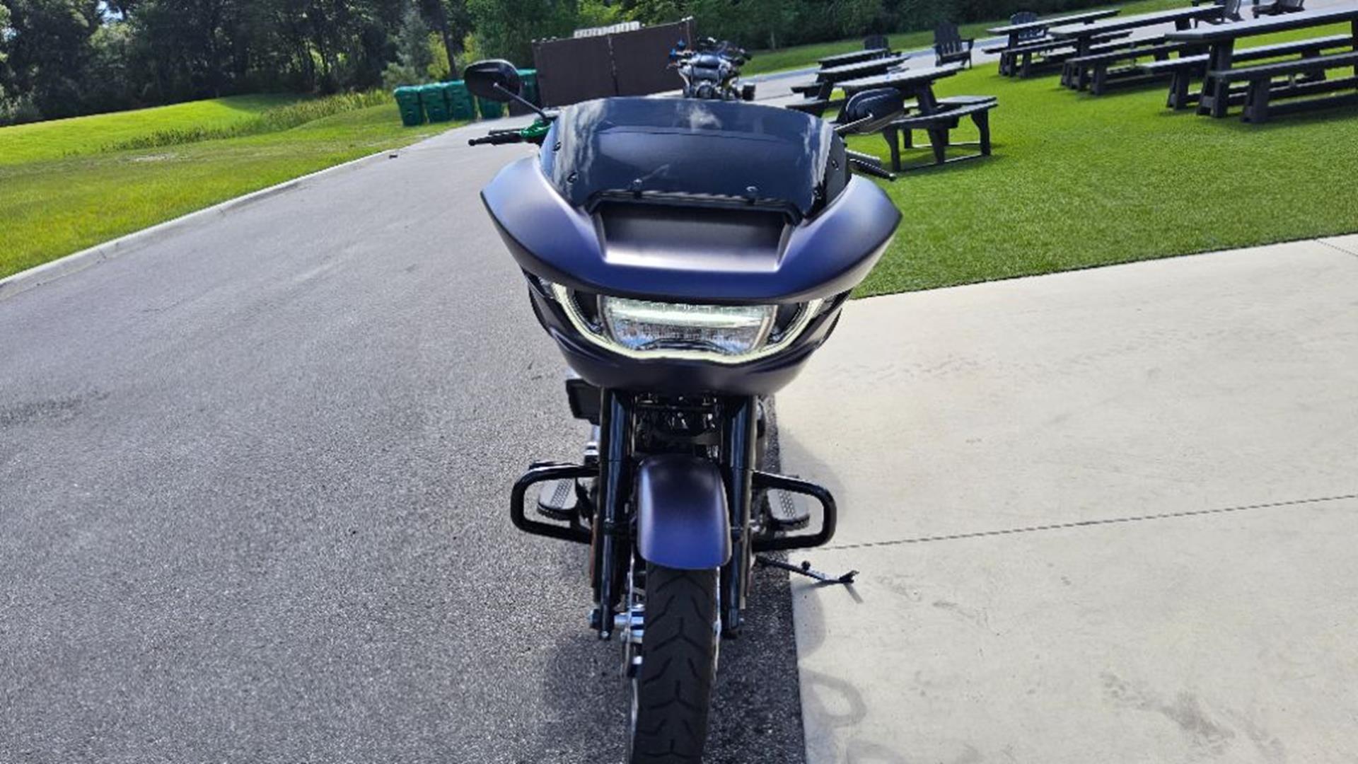 2025 Harley-Davidson Road Glide® 6