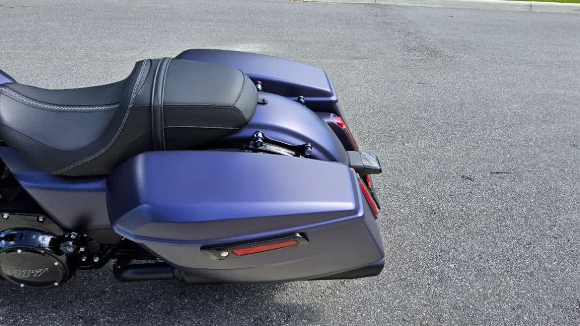 2025 Harley-Davidson Road Glide® 9