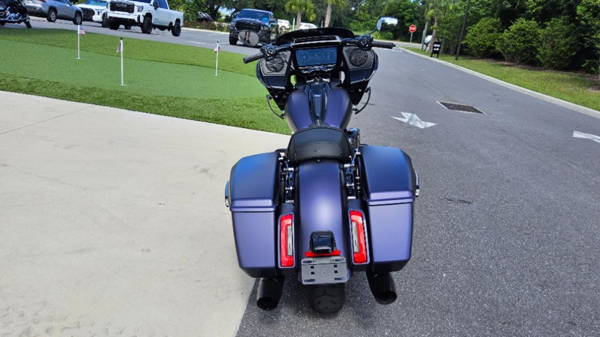 2025 Harley-Davidson Road Glide® 10