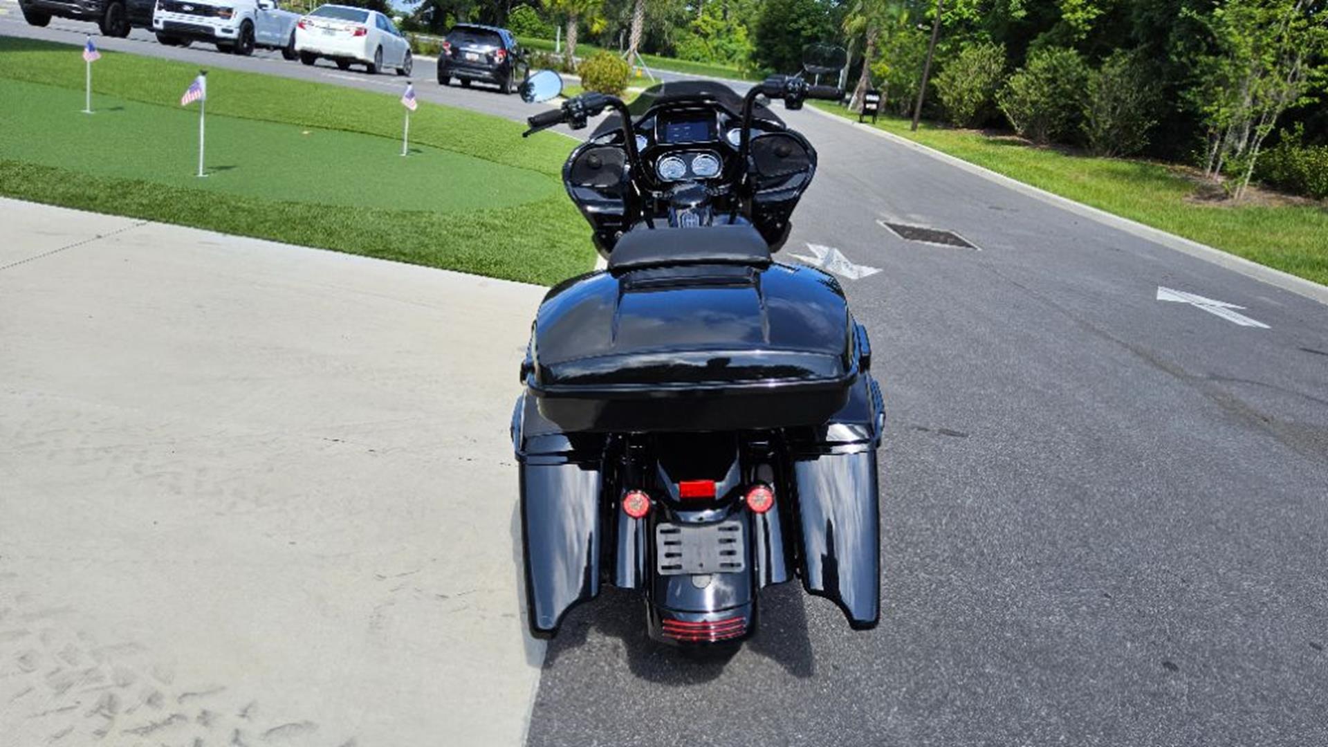 2019 Harley-Davidson Road Glide® Special 10