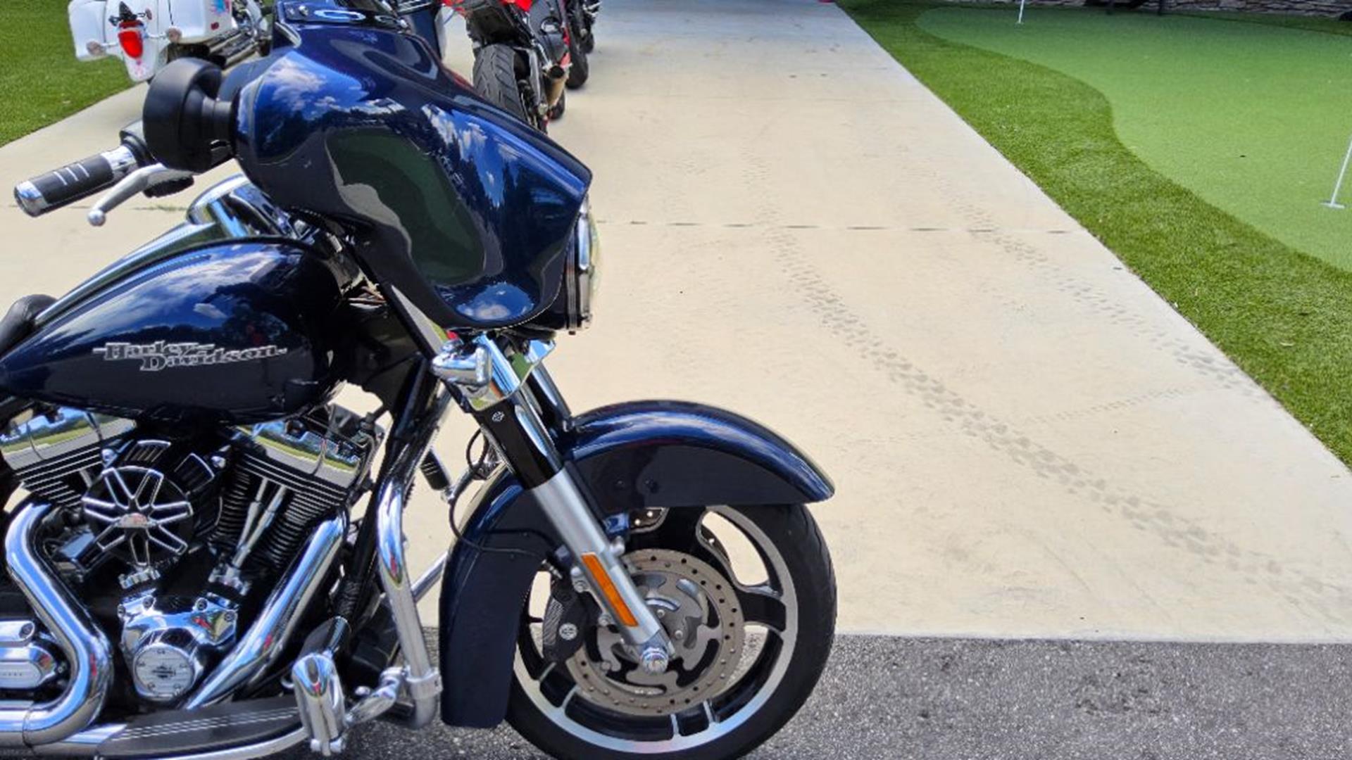 2012 Harley-Davidson Street Glide® 5