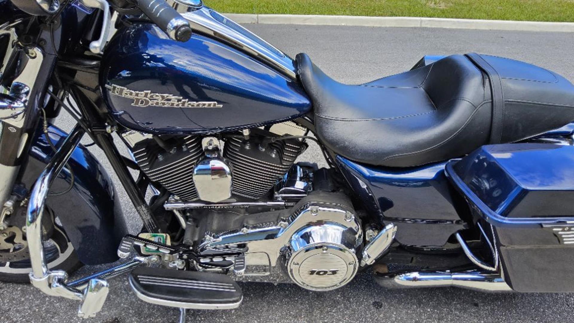 2012 Harley-Davidson Street Glide® 8