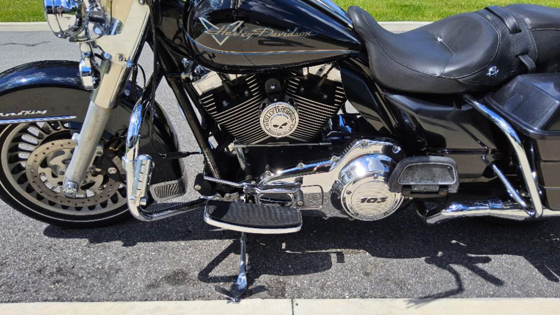 2012 Harley-Davidson Road King® 8