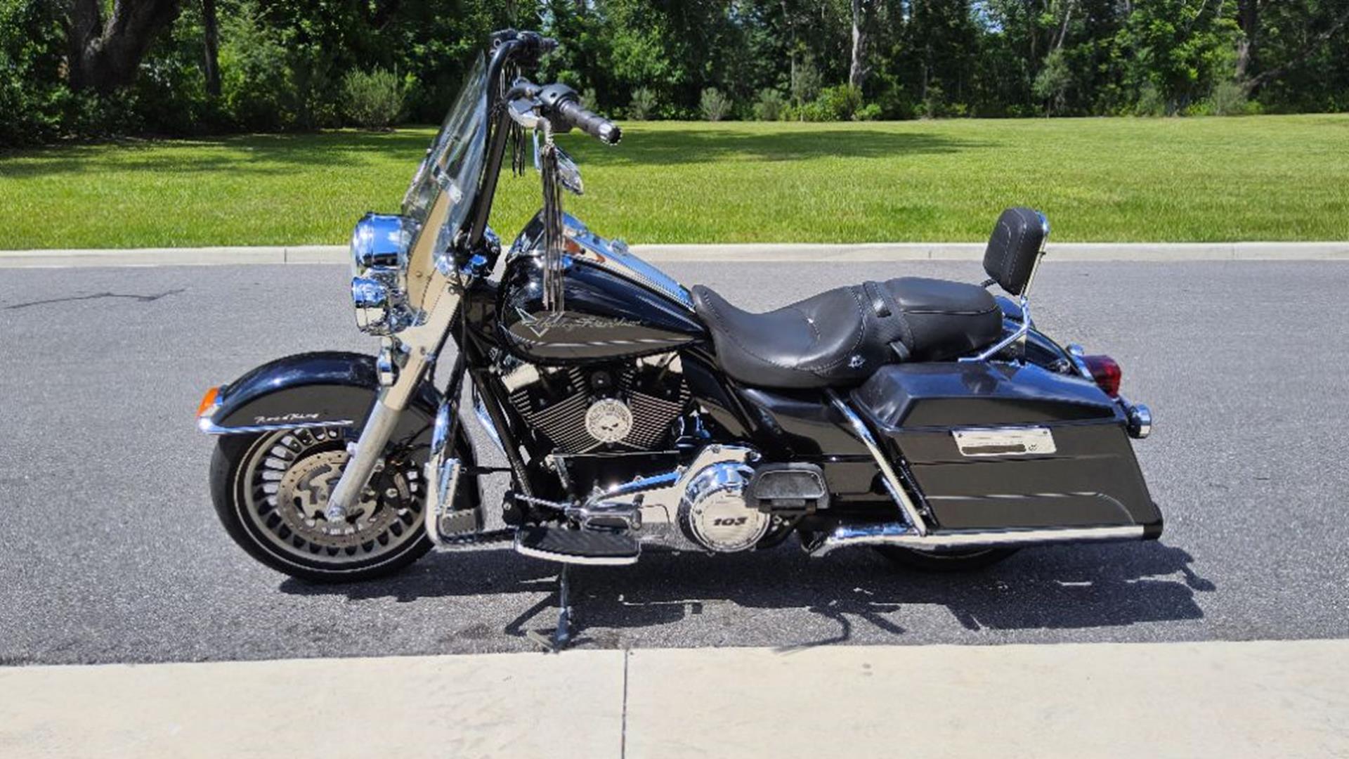 2012 Harley-Davidson Road King® 10
