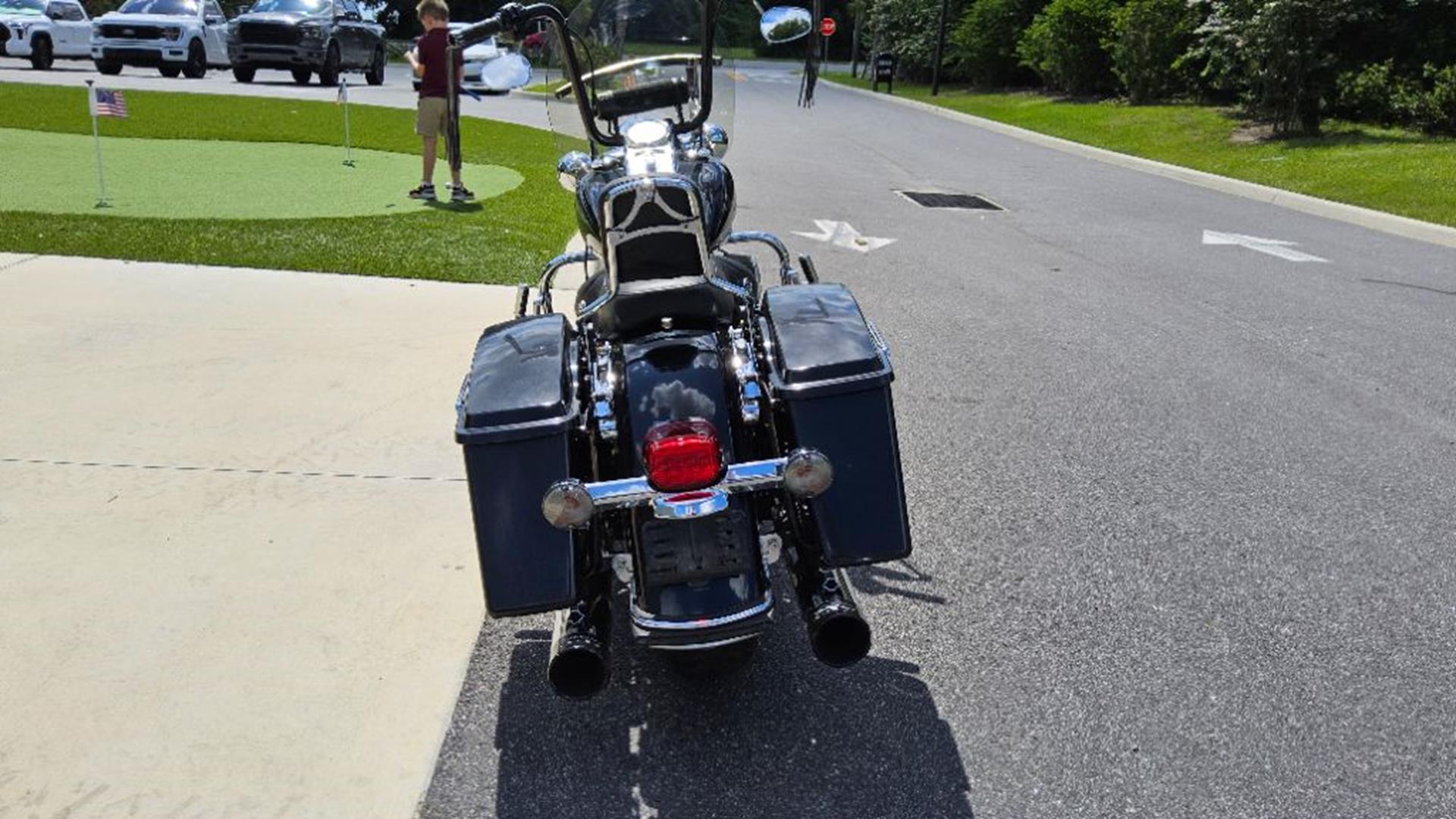2012 Harley-Davidson Road King® 11