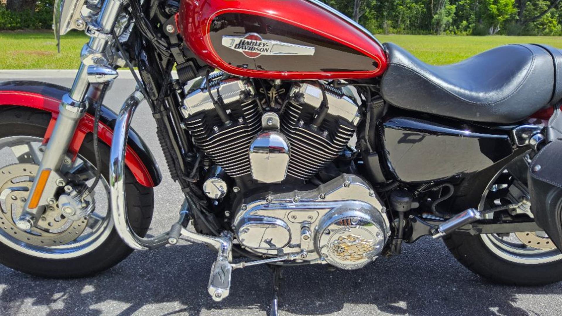 2012 Harley-Davidson Sportster® 1200 Custom 8