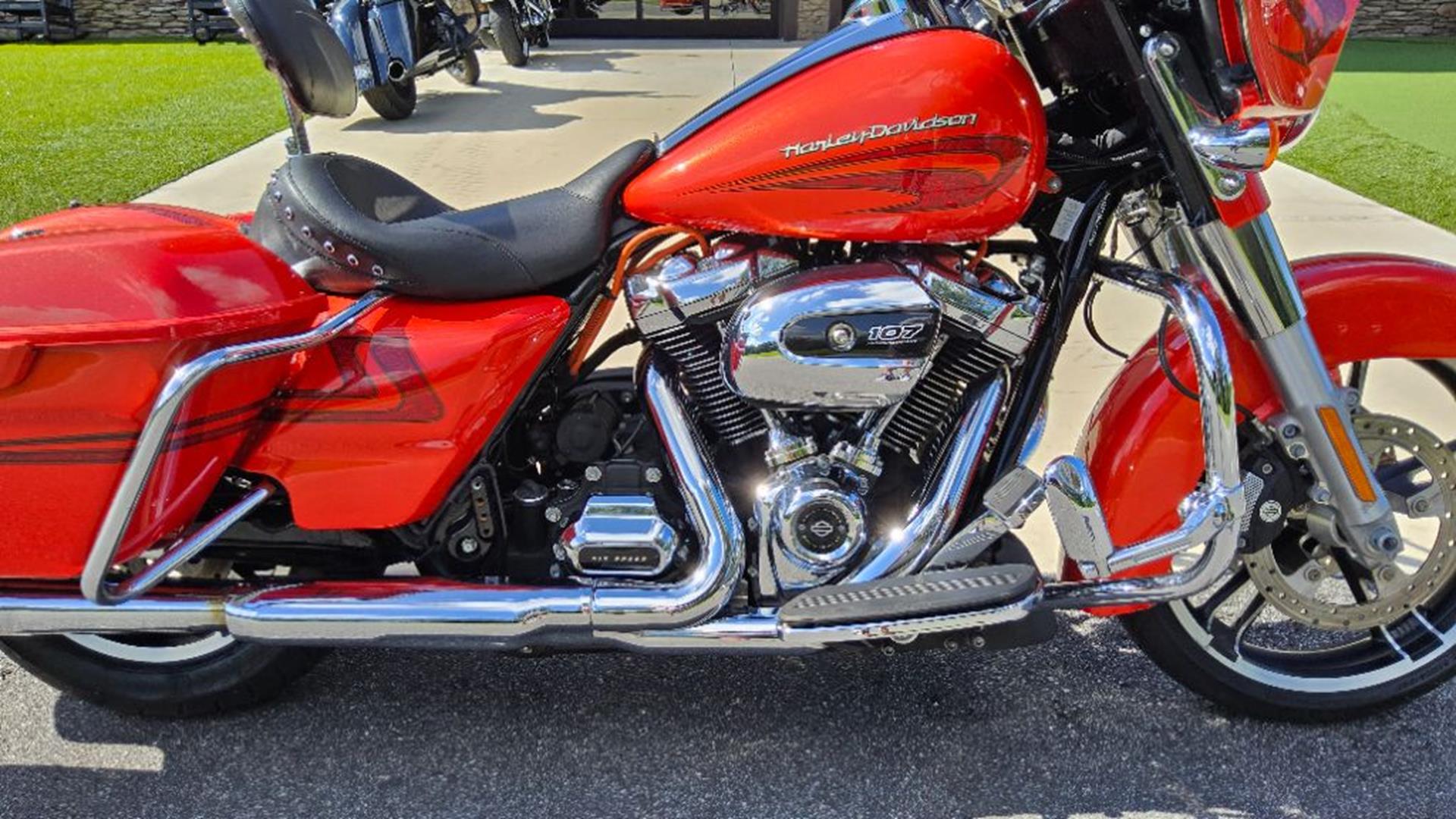 2017 Harley-Davidson Street Glide® 4