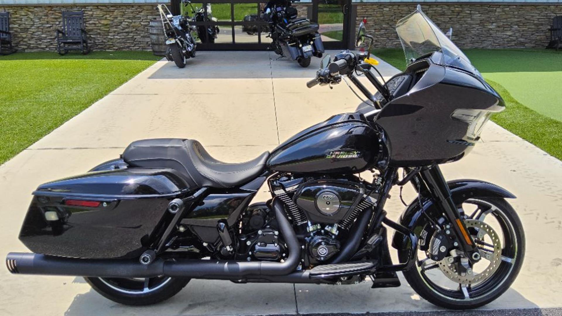 2024 Harley-Davidson Road Glide® 1