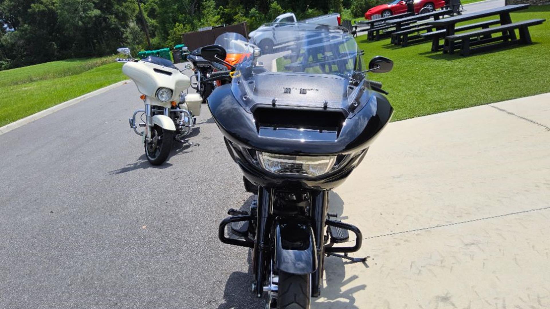 2024 Harley-Davidson Road Glide® 6