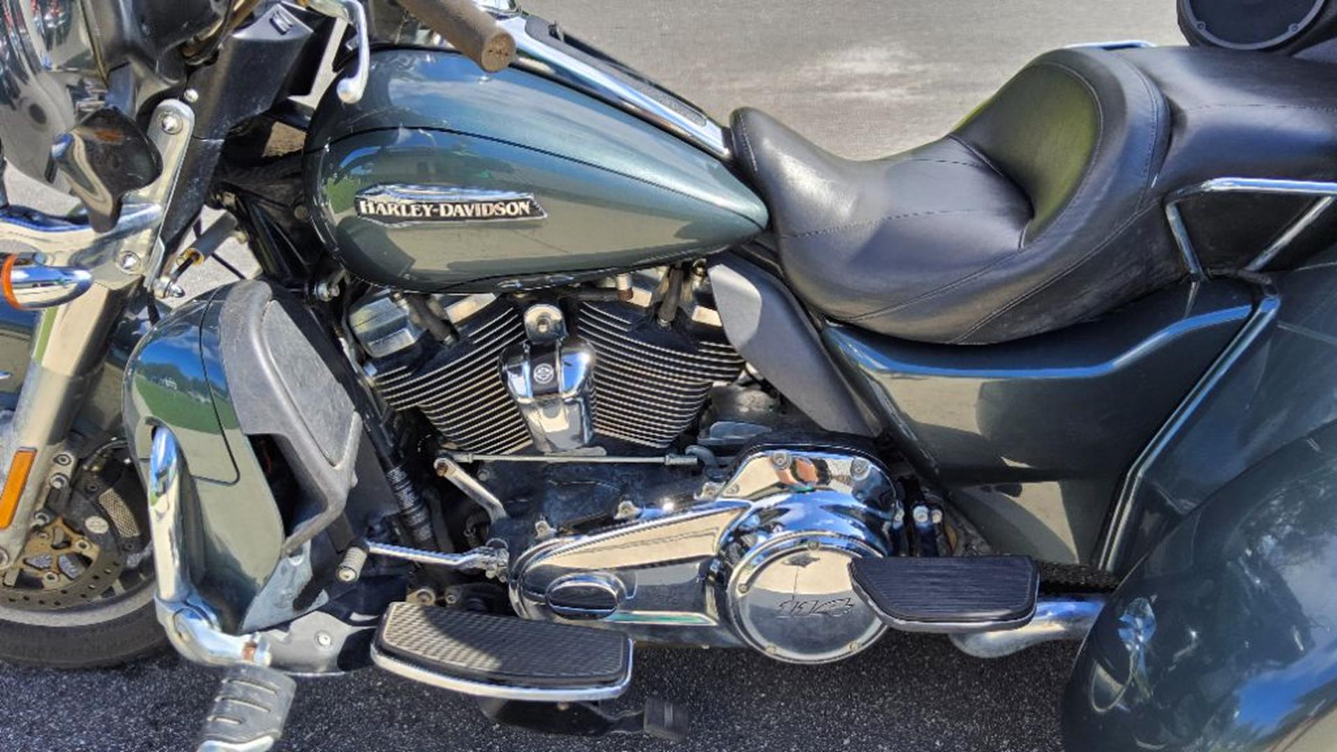 2020 Harley-Davidson Tri Glide® Ultra 8