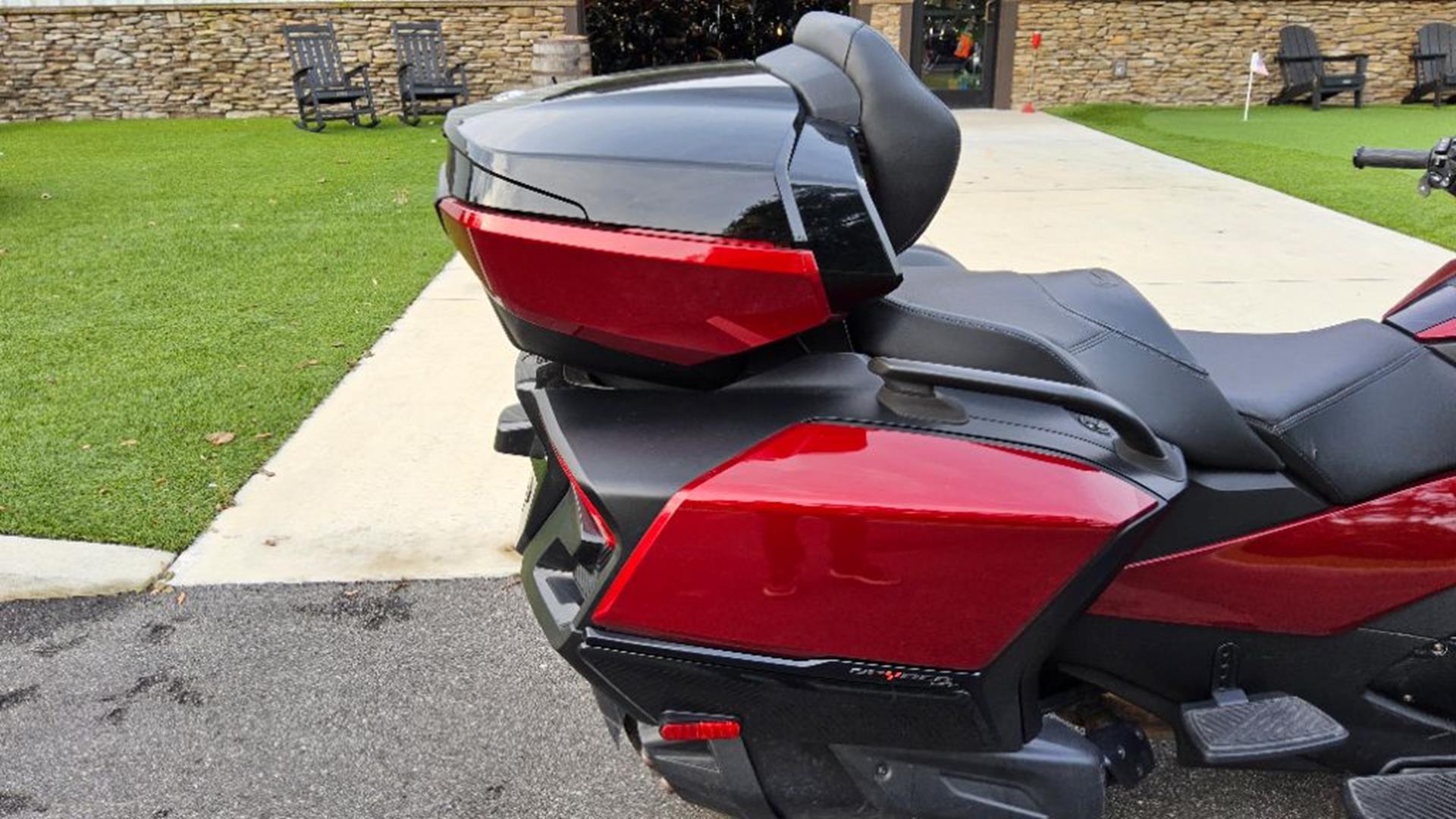 2021 Can-Am™ Spyder RT Limited 3