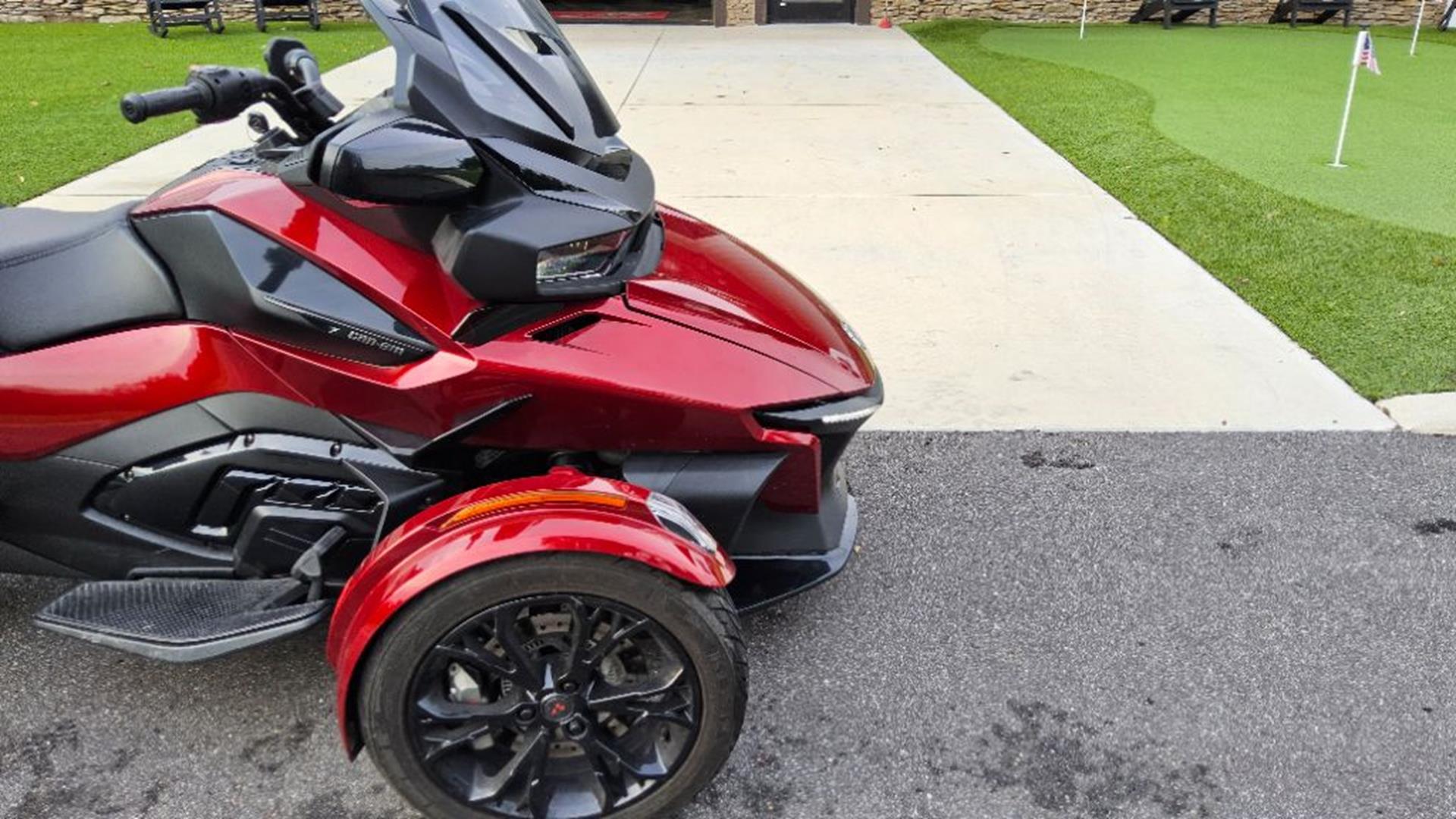 2021 Can-Am™ Spyder RT Limited 5