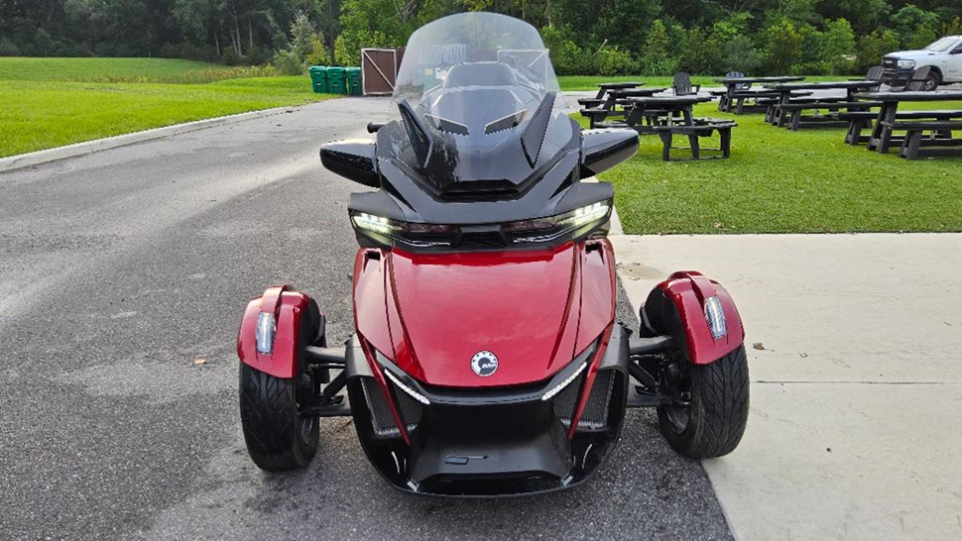 2021 Can-Am™ Spyder RT Limited 6