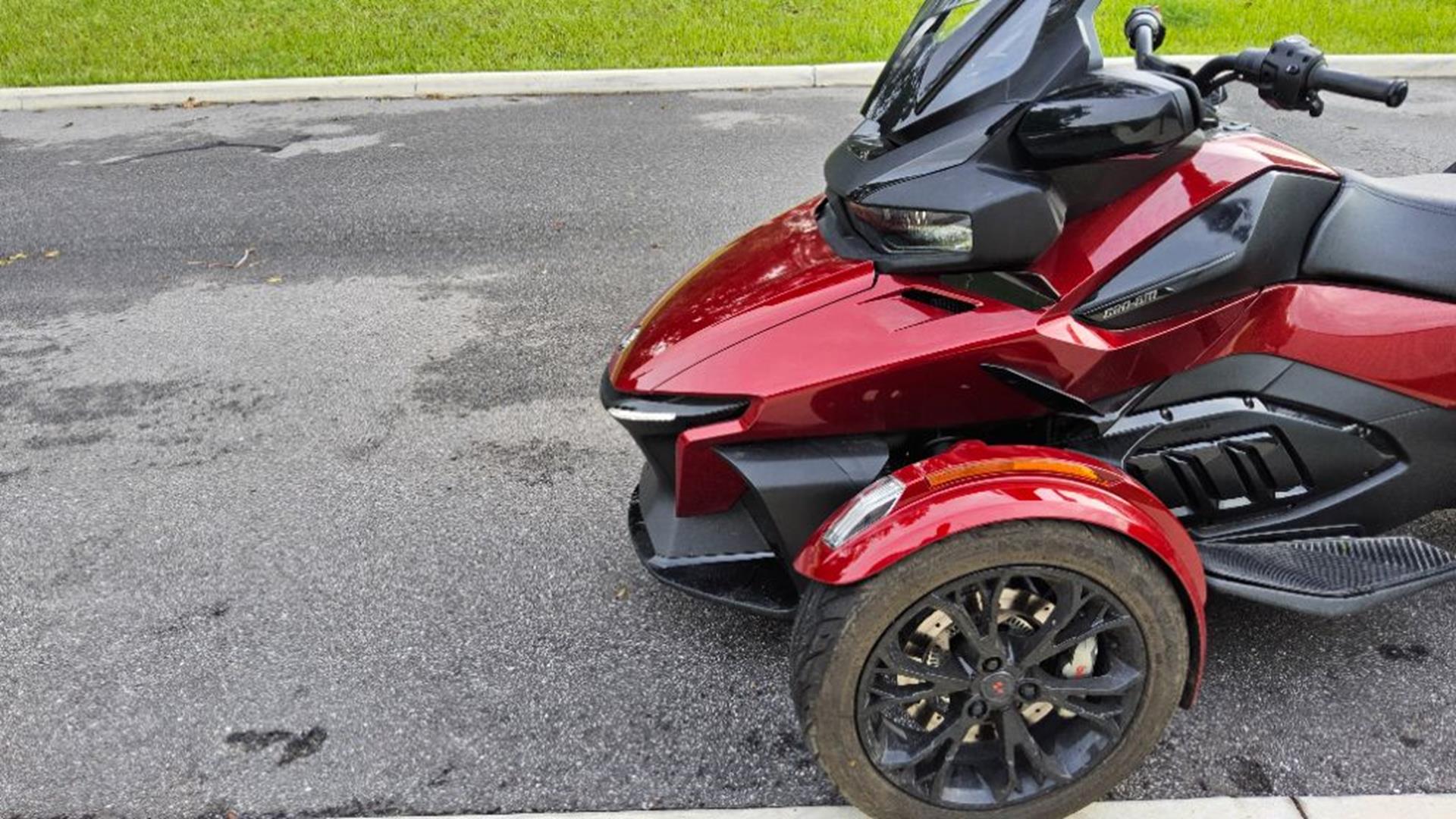 2021 Can-Am™ Spyder RT Limited 7