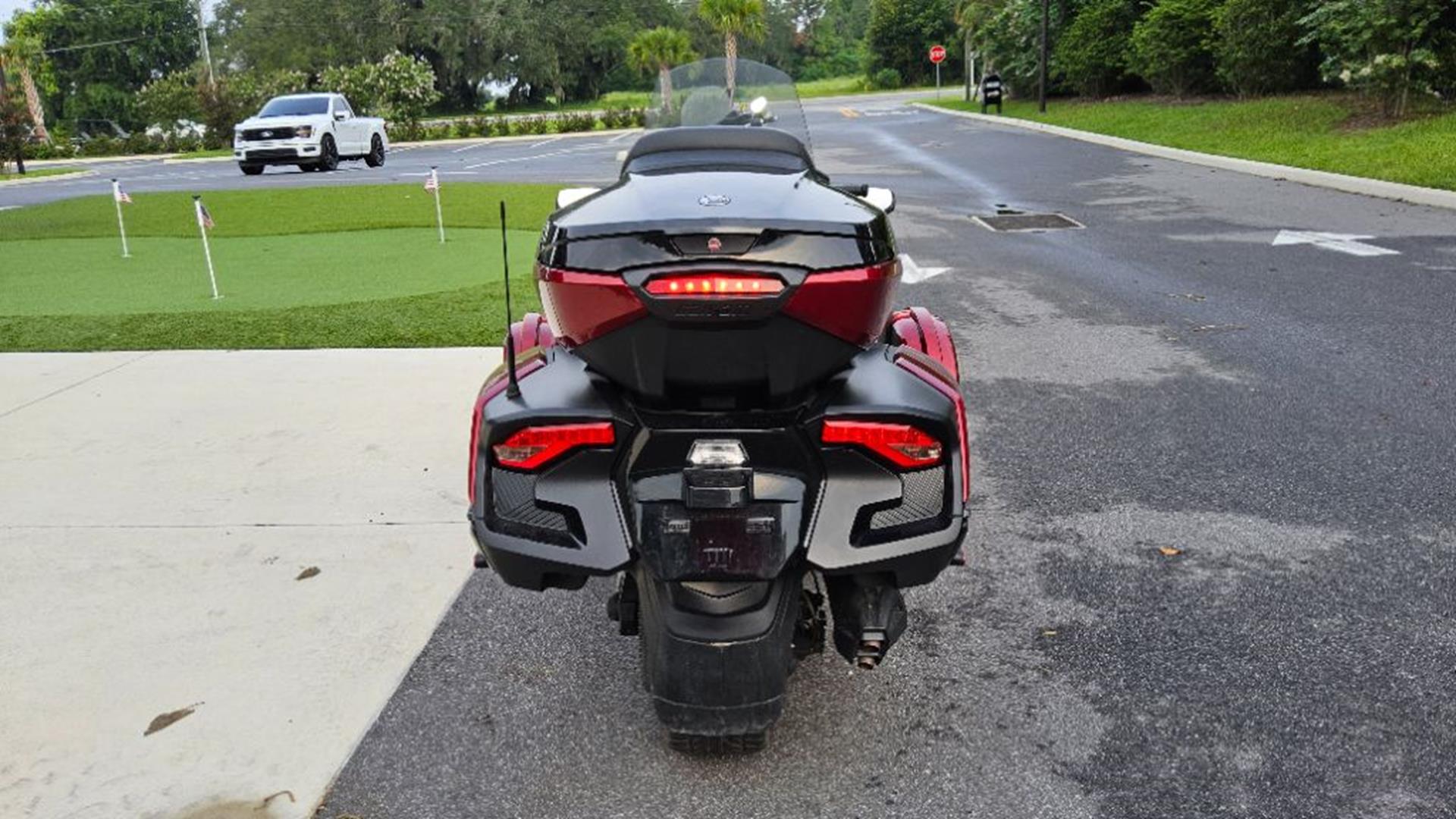 2021 Can-Am™ Spyder RT Limited 10