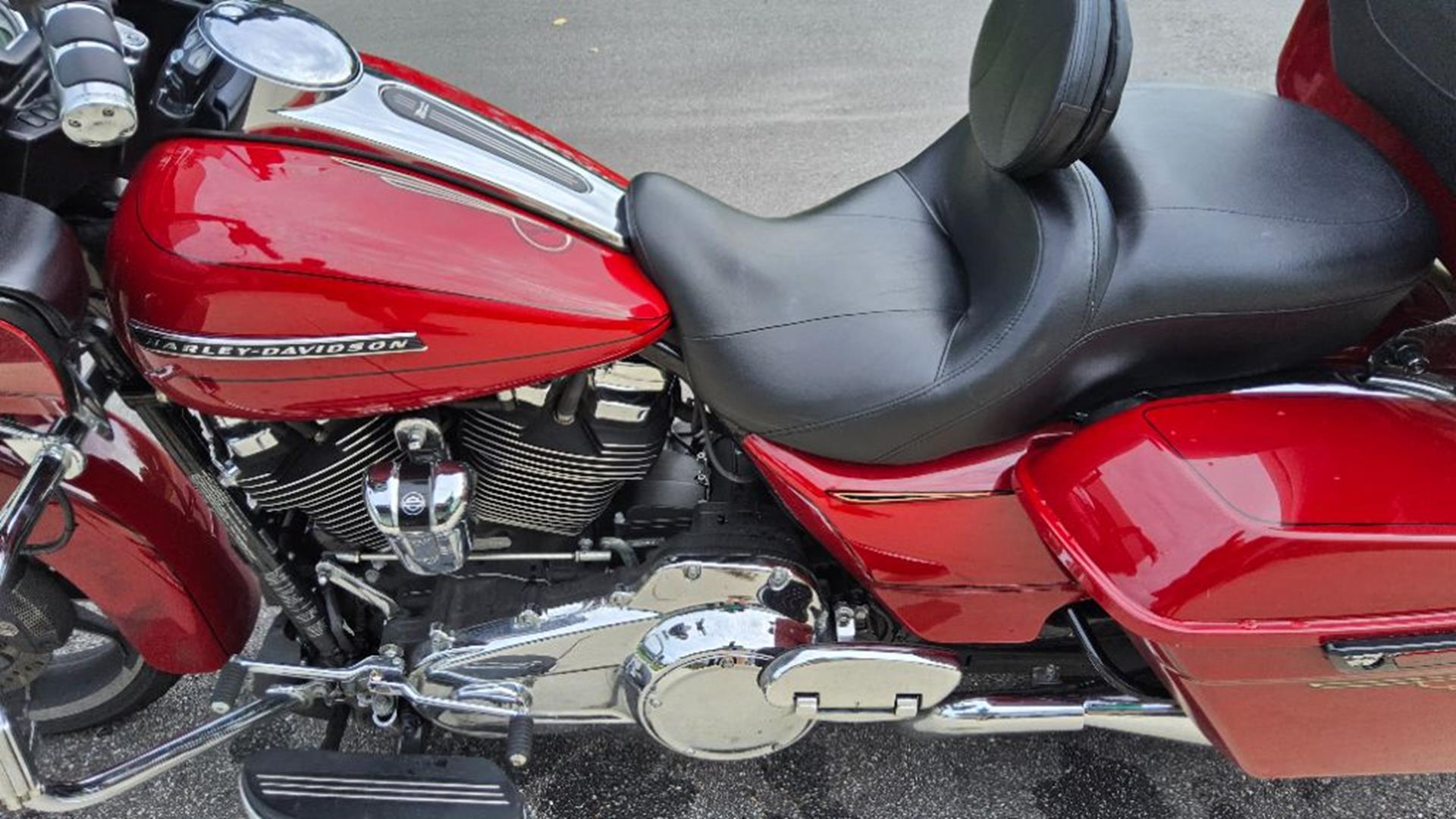 2020 Harley-Davidson Road Glide® 8