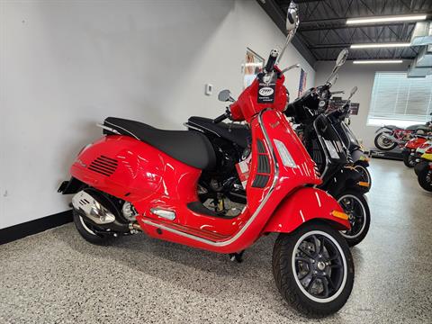 Vespa GTS 赤 スクーター New 2024 Vespa GTS Super 300 | Scooters in Plano TX | 201587 Rosso