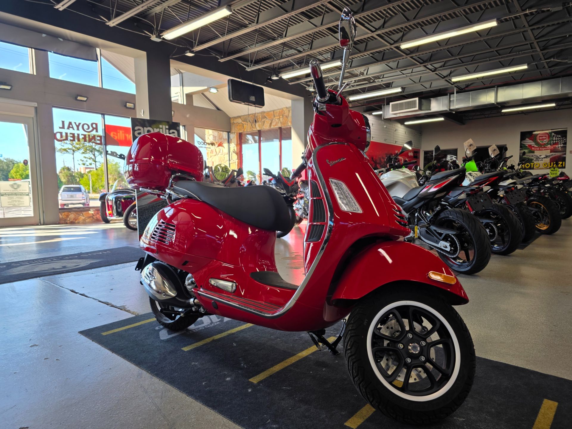2024 Vespa GTS Super 300 in Fort Myers, Florida - Photo 3