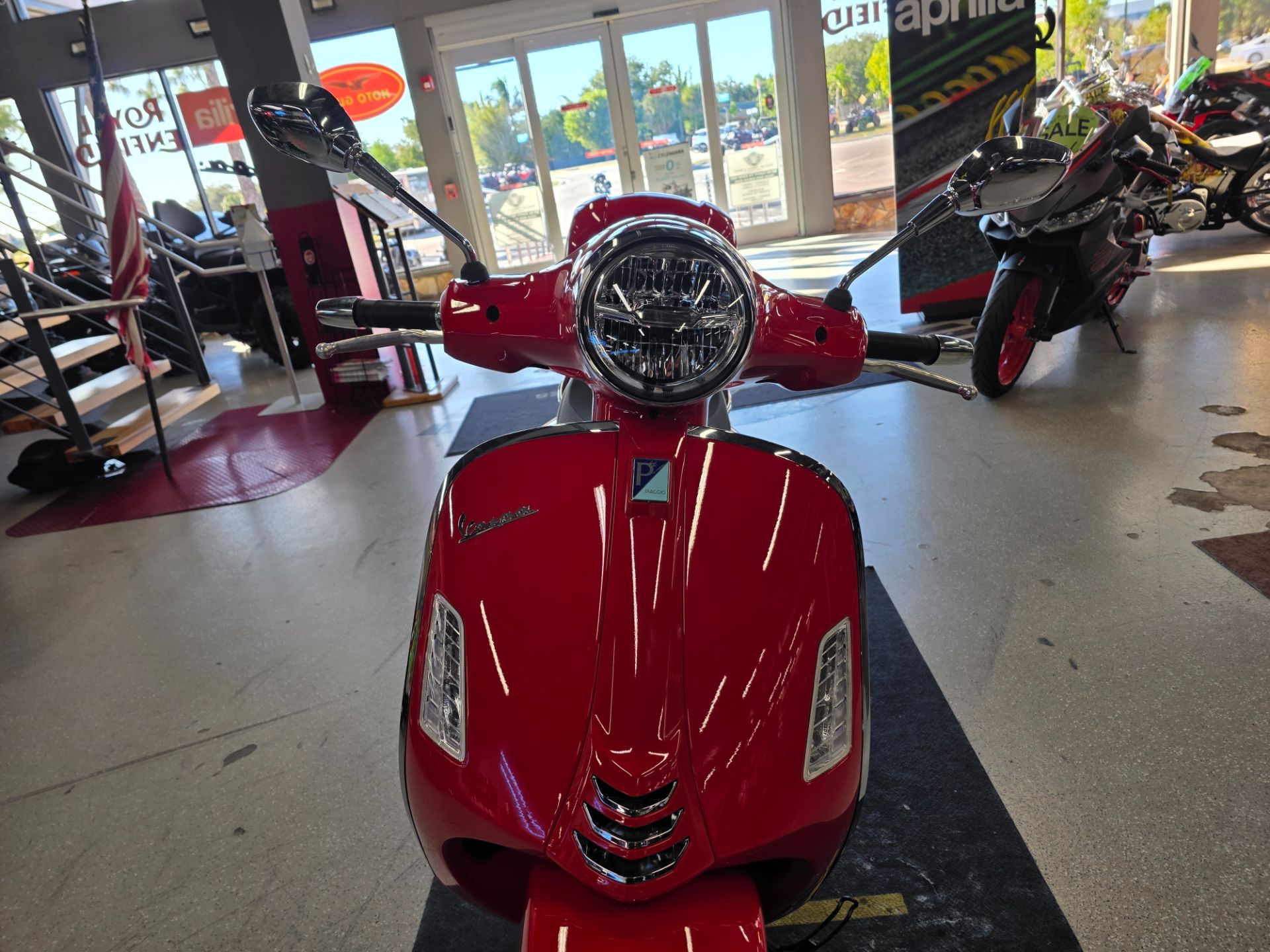2024 Vespa GTS Super 300 in Fort Myers, Florida - Photo 5