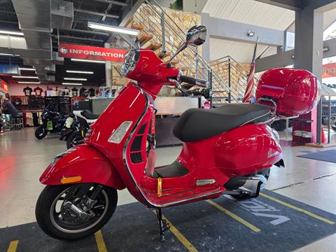 2024 Vespa GTS Super 300 in Fort Myers, Florida - Photo 13
