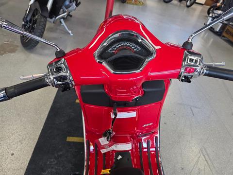 2024 Vespa GTS Super 300 in Fort Myers, Florida - Photo 16