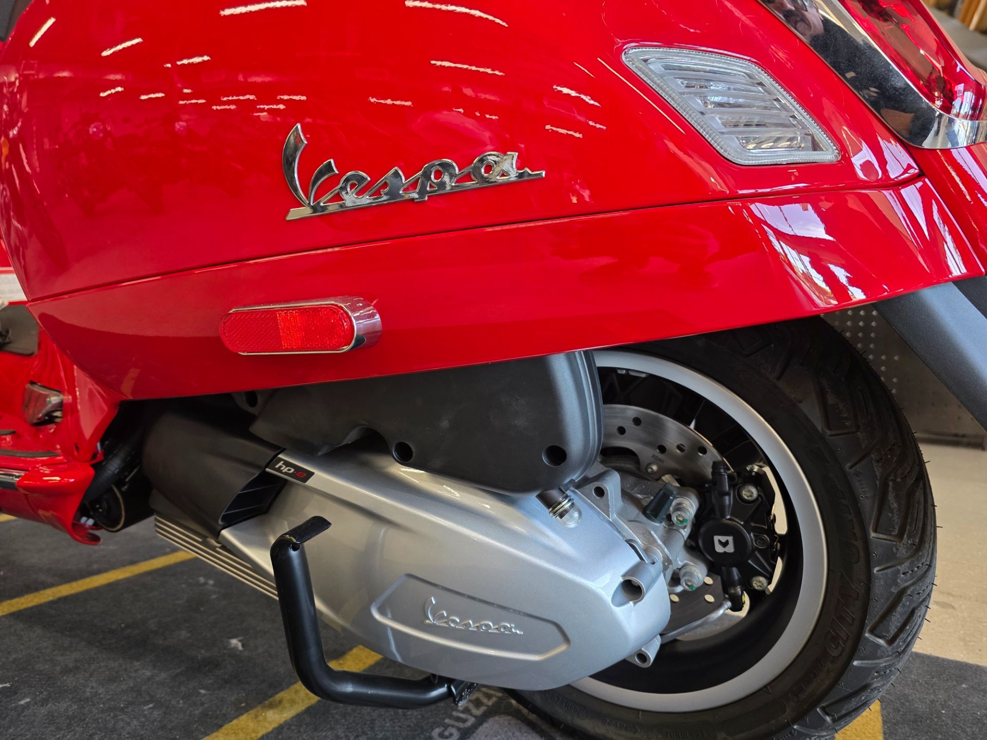 2024 Vespa GTS Super 300 in Fort Myers, Florida - Photo 20