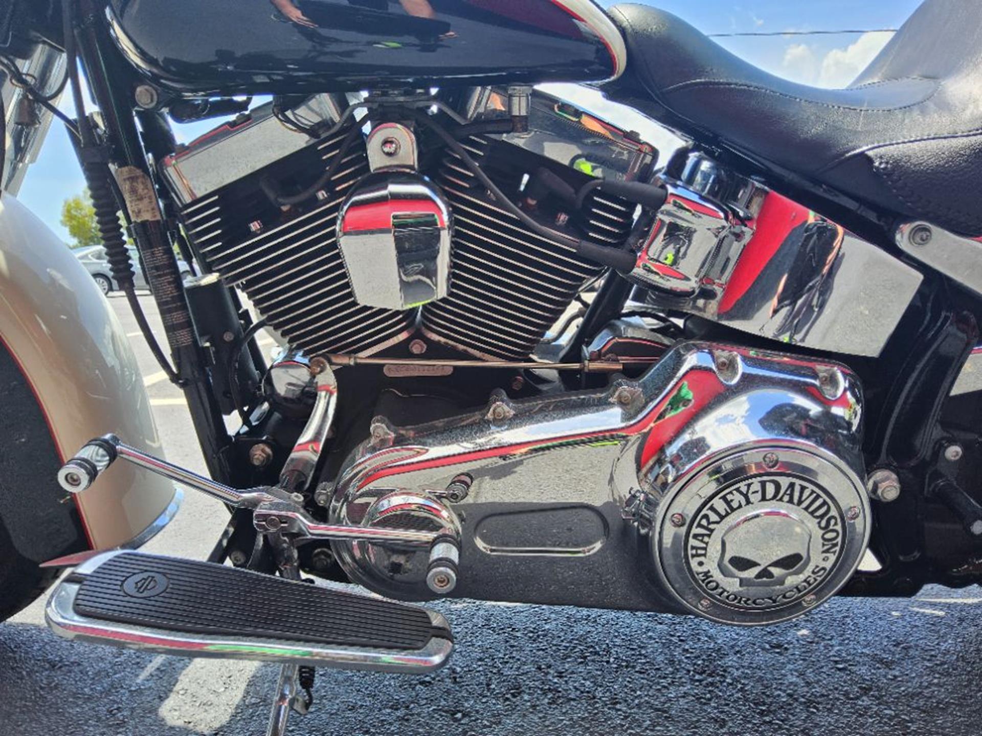 2011 Harley-Davidson Softail® Deluxe 6