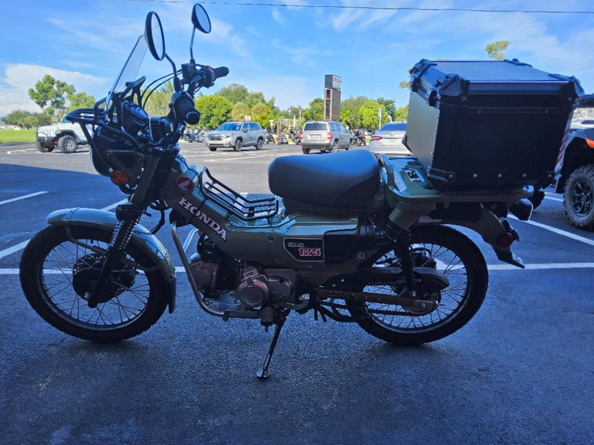 2023 Honda Trail125 6