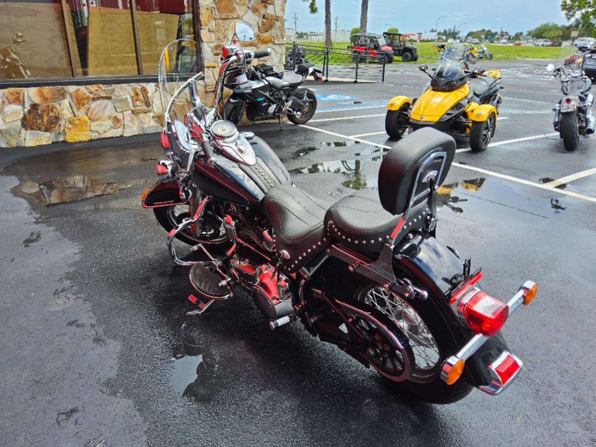 2014 Harley-Davidson Heritage Softail® Classic 8