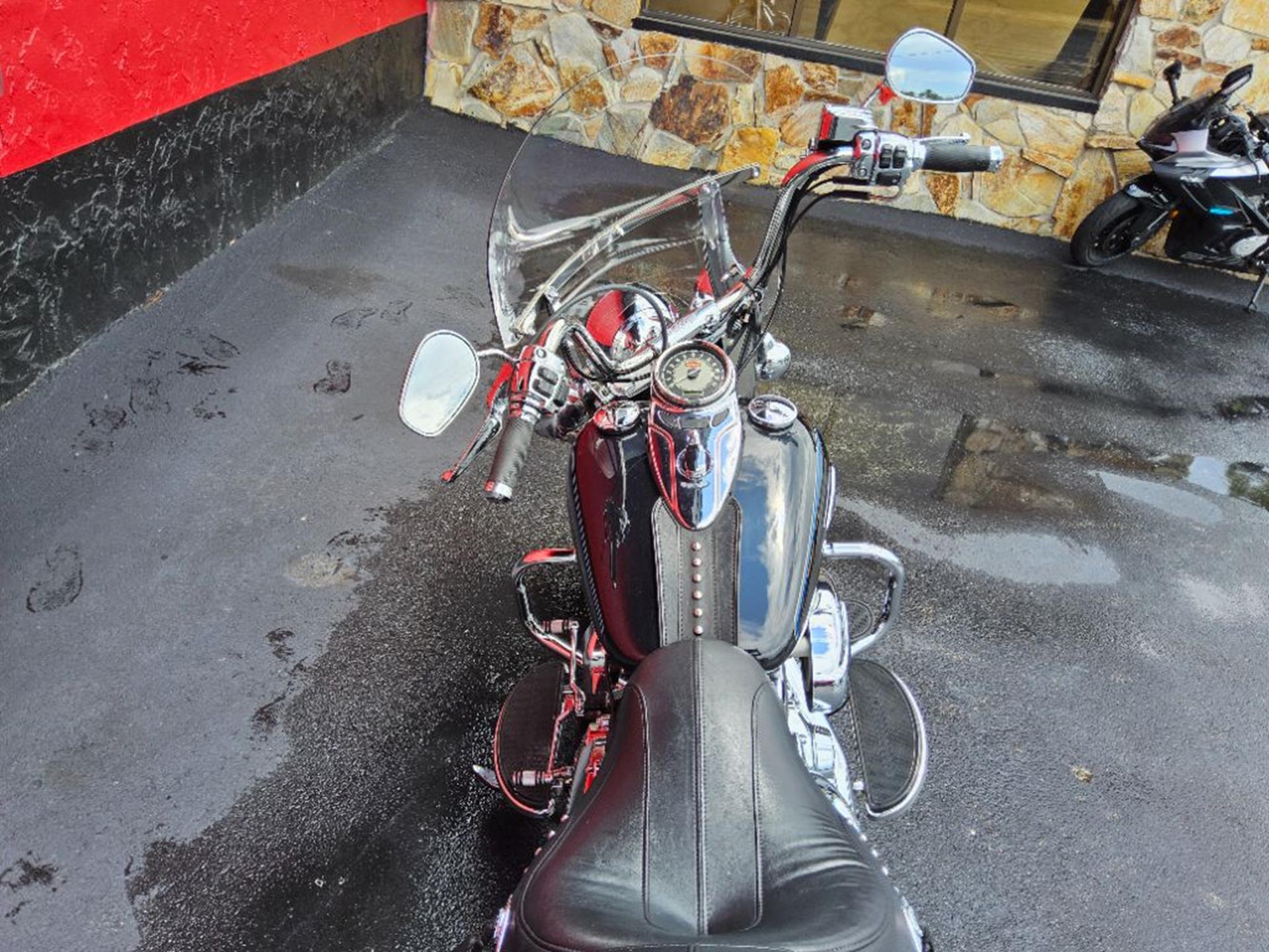 2014 Harley-Davidson Heritage Softail® Classic 11