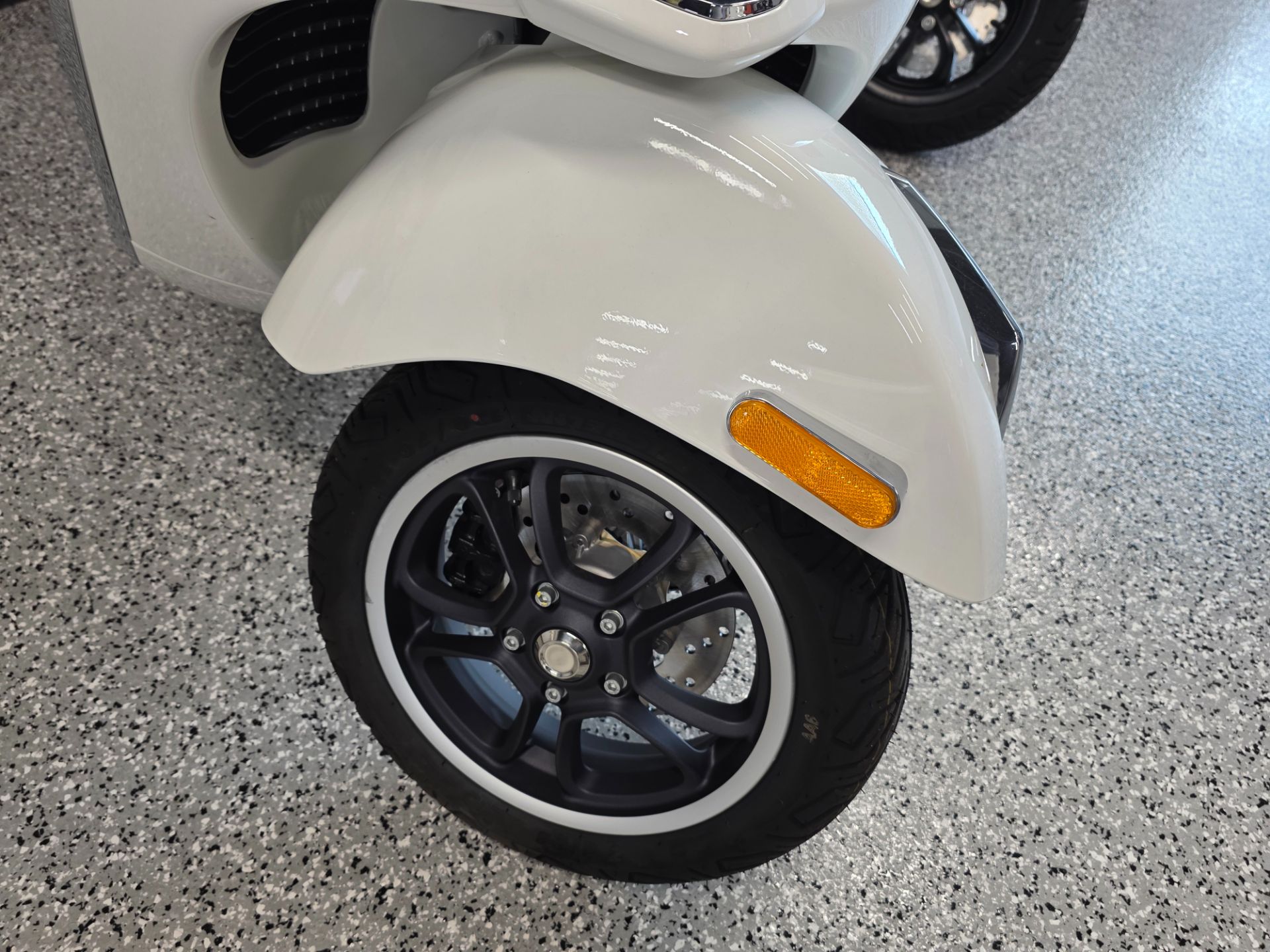 2024 Vespa GTS Super 300 Sport in Fort Myers, Florida - Photo 4