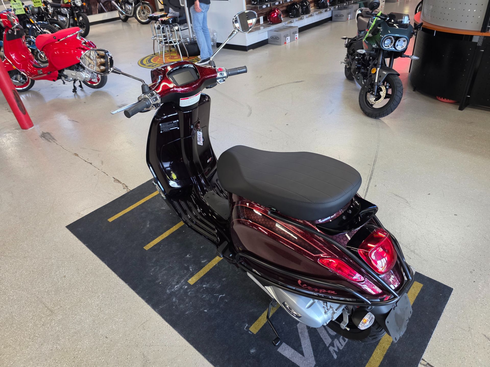 2023 Vespa Primavera 150 in Fort Myers, Florida - Photo 9