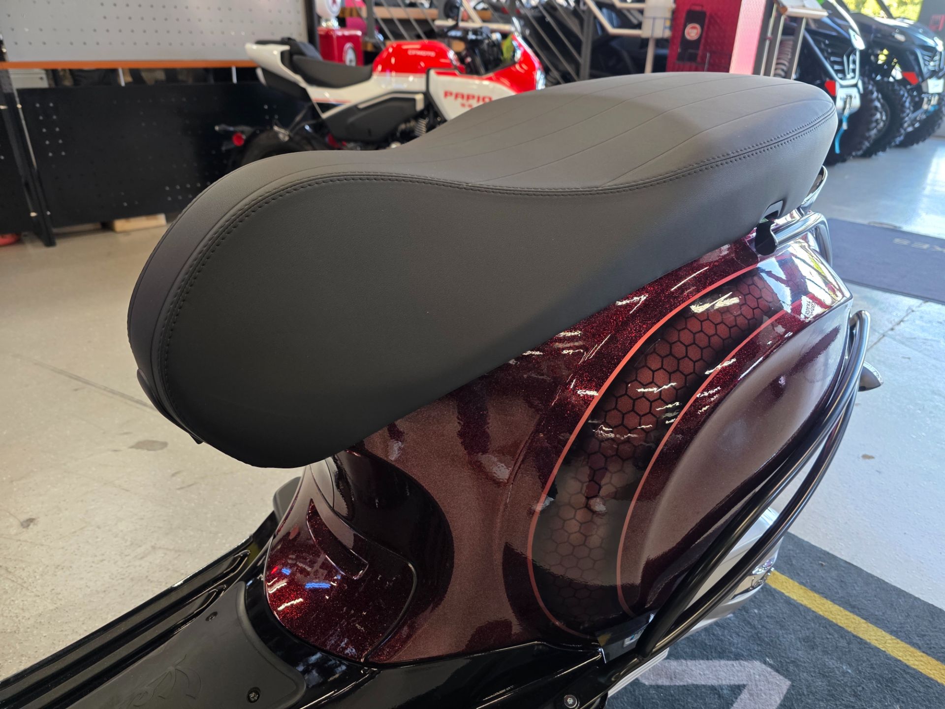 2023 Vespa Primavera 150 in Fort Myers, Florida - Photo 13