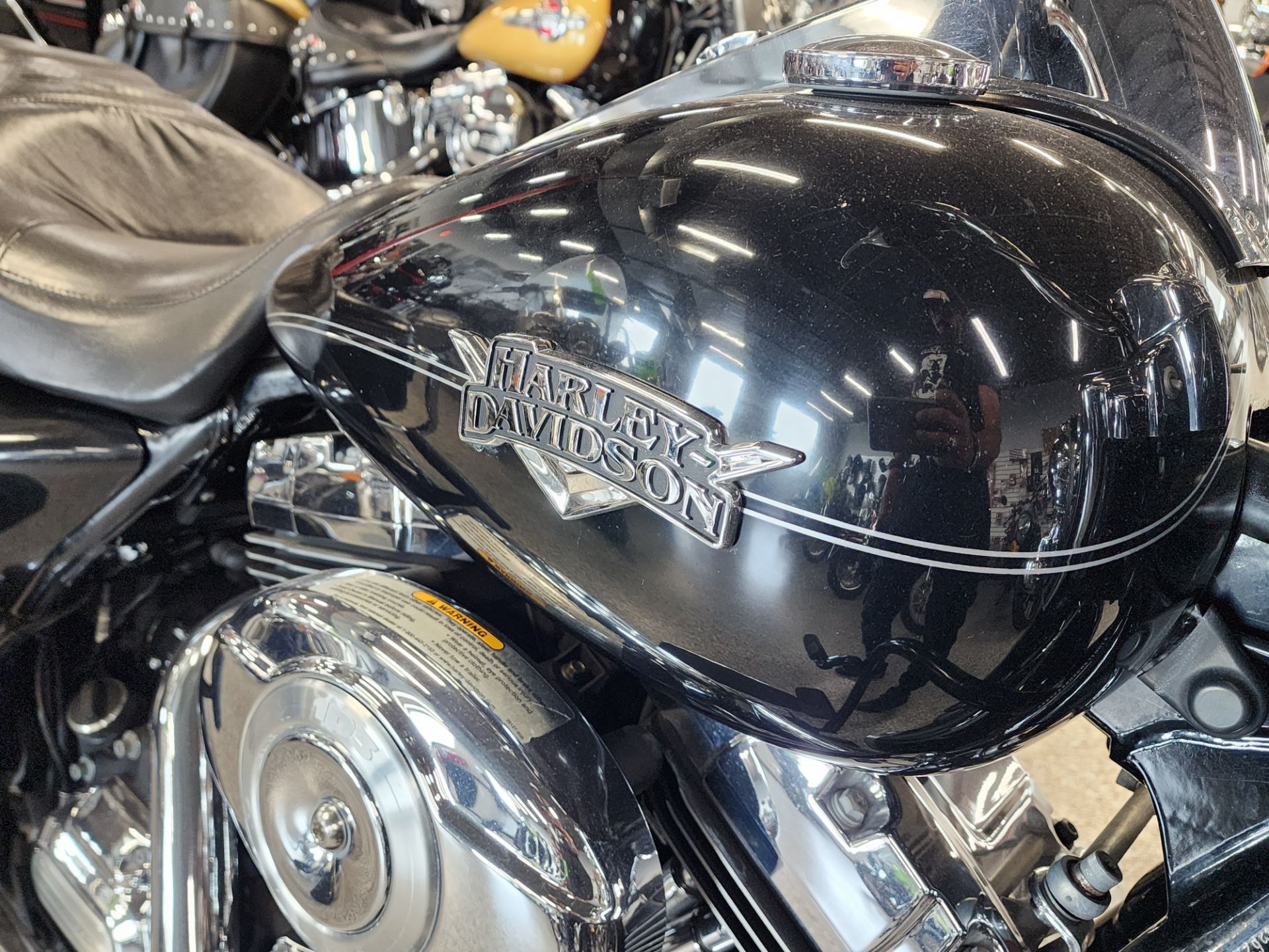 2013 Harley-Davidson Road King® Classic in Fort Myers, Florida - Photo 4