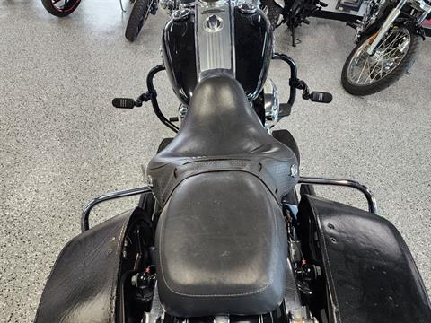 2013 Harley-Davidson Road King® Classic in Fort Myers, Florida - Photo 7