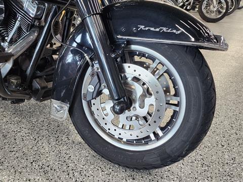 2013 Harley-Davidson Road King® Classic in Fort Myers, Florida - Photo 14