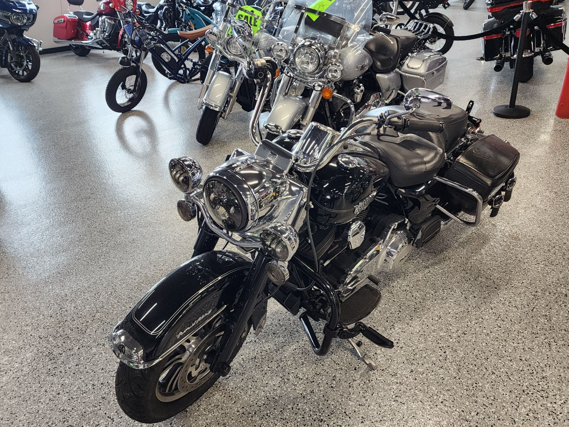 Road King Classic(BLK)＆ Road Glide (WIN) Road King® Classic | Electric City Harley-Davidson®