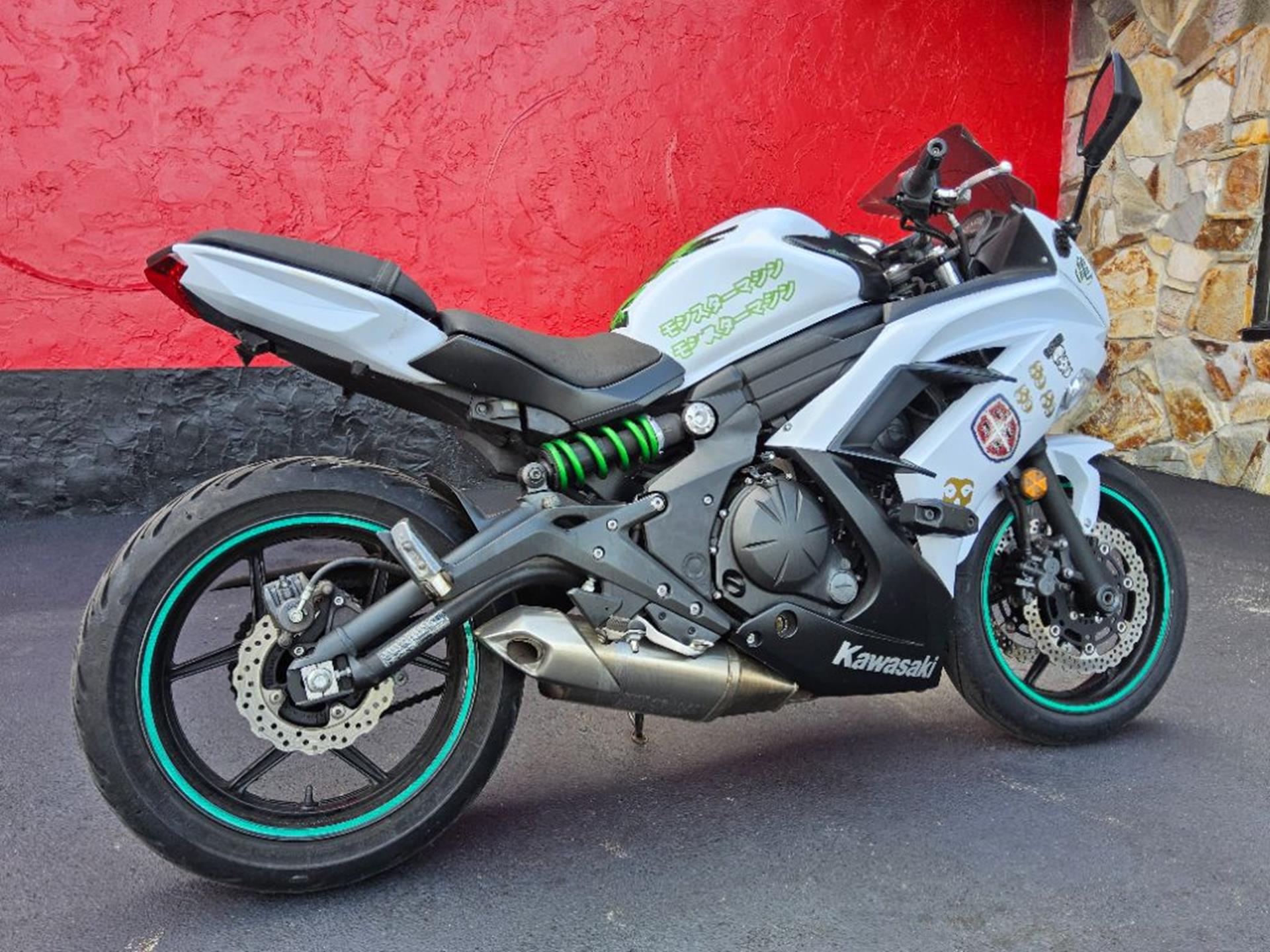 2015 Kawasaki Ninja® 650 3