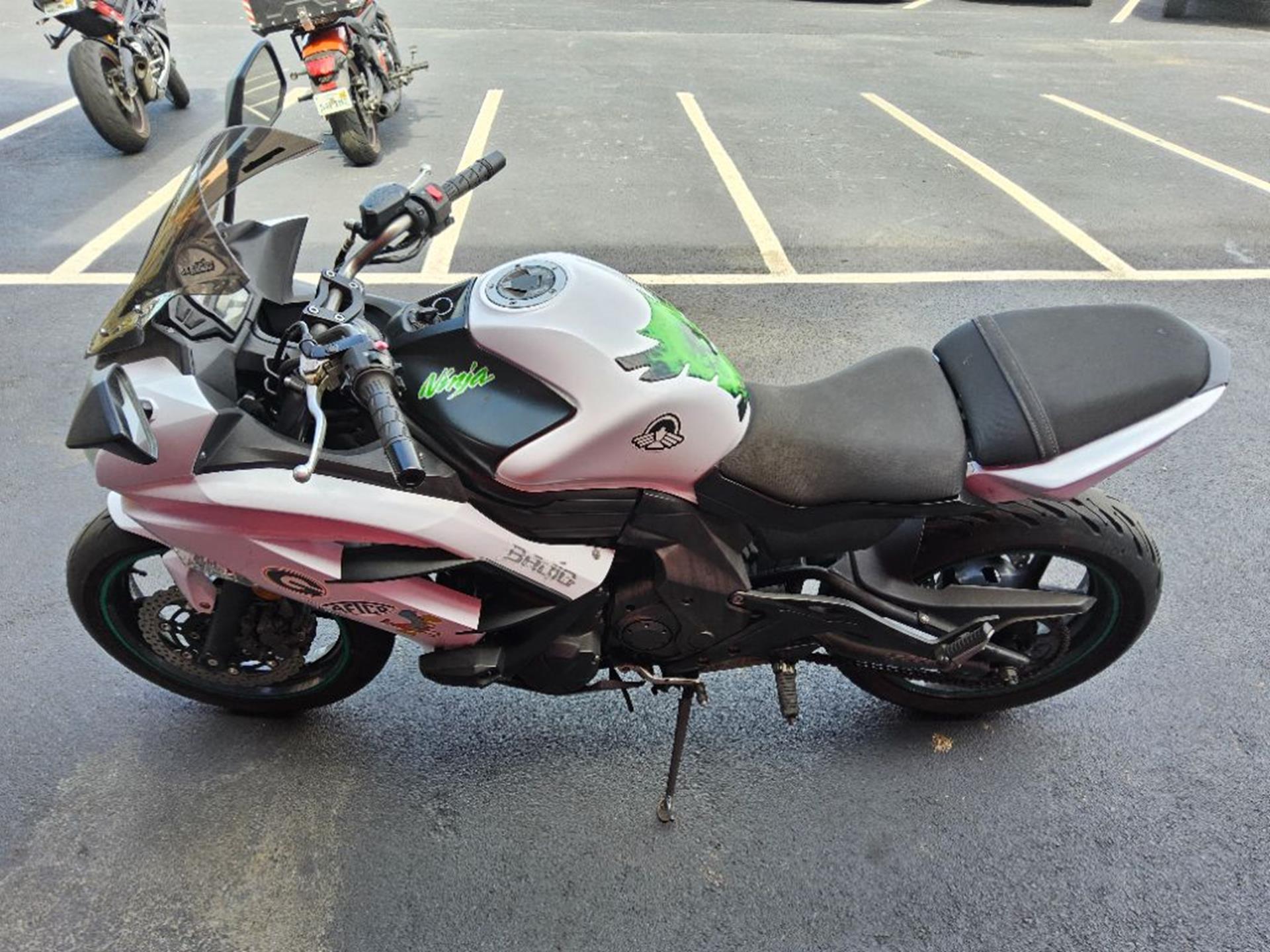 2015 Kawasaki Ninja® 650 5