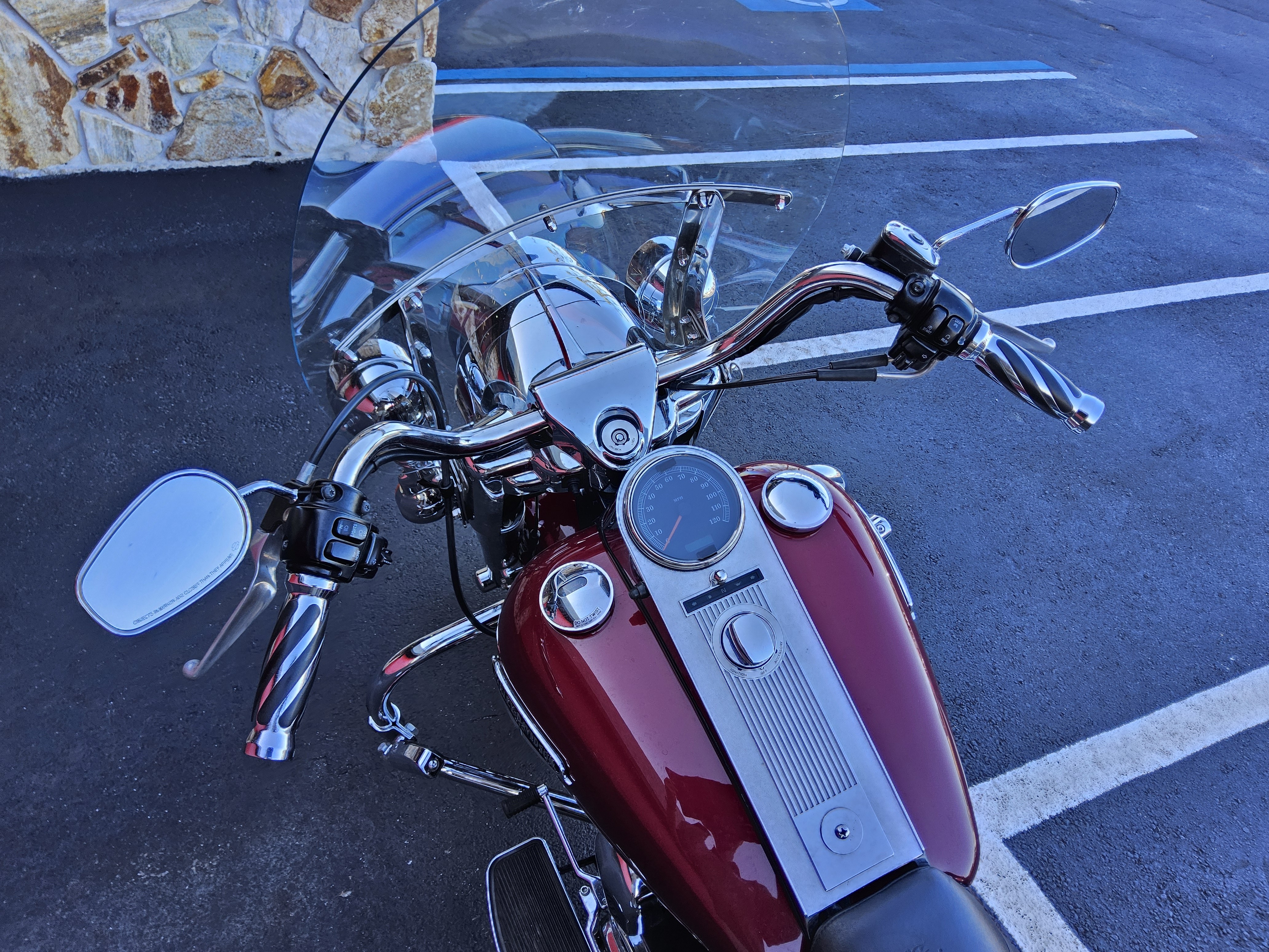 2006 Harley-Davidson Road King® Classic in Fort Myers, Florida - Photo 7