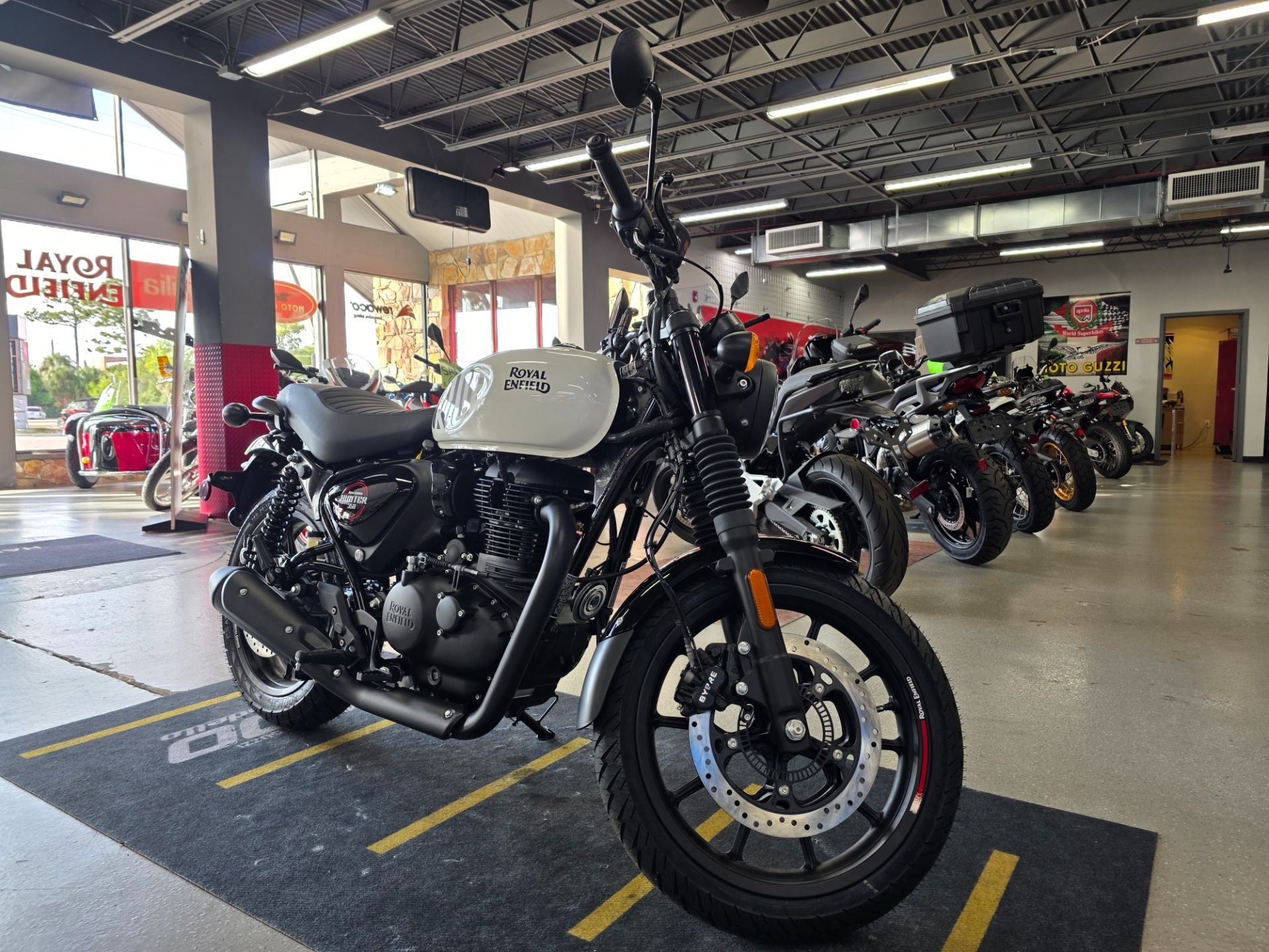 2024 Royal Enfield Hunter 350 in Fort Myers, Florida - Photo 3