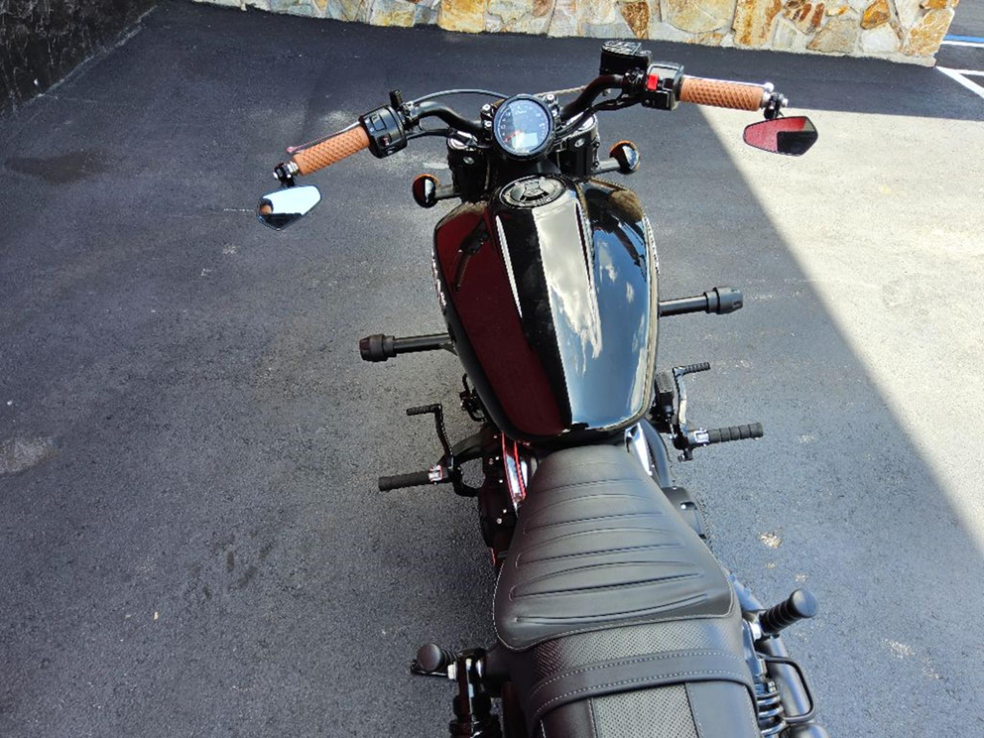 2018  Scout® Bobber 7