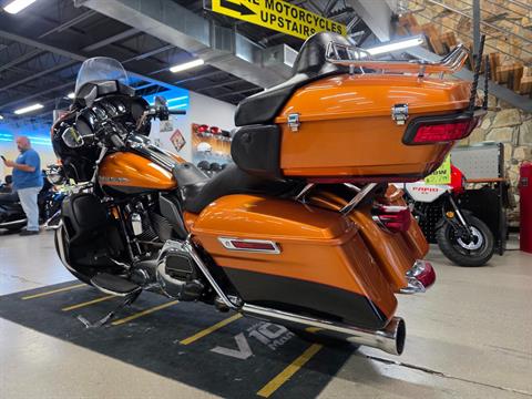 2015 Harley-Davidson Electra Glide® Ultra Classic® in Fort Myers, Florida - Photo 9