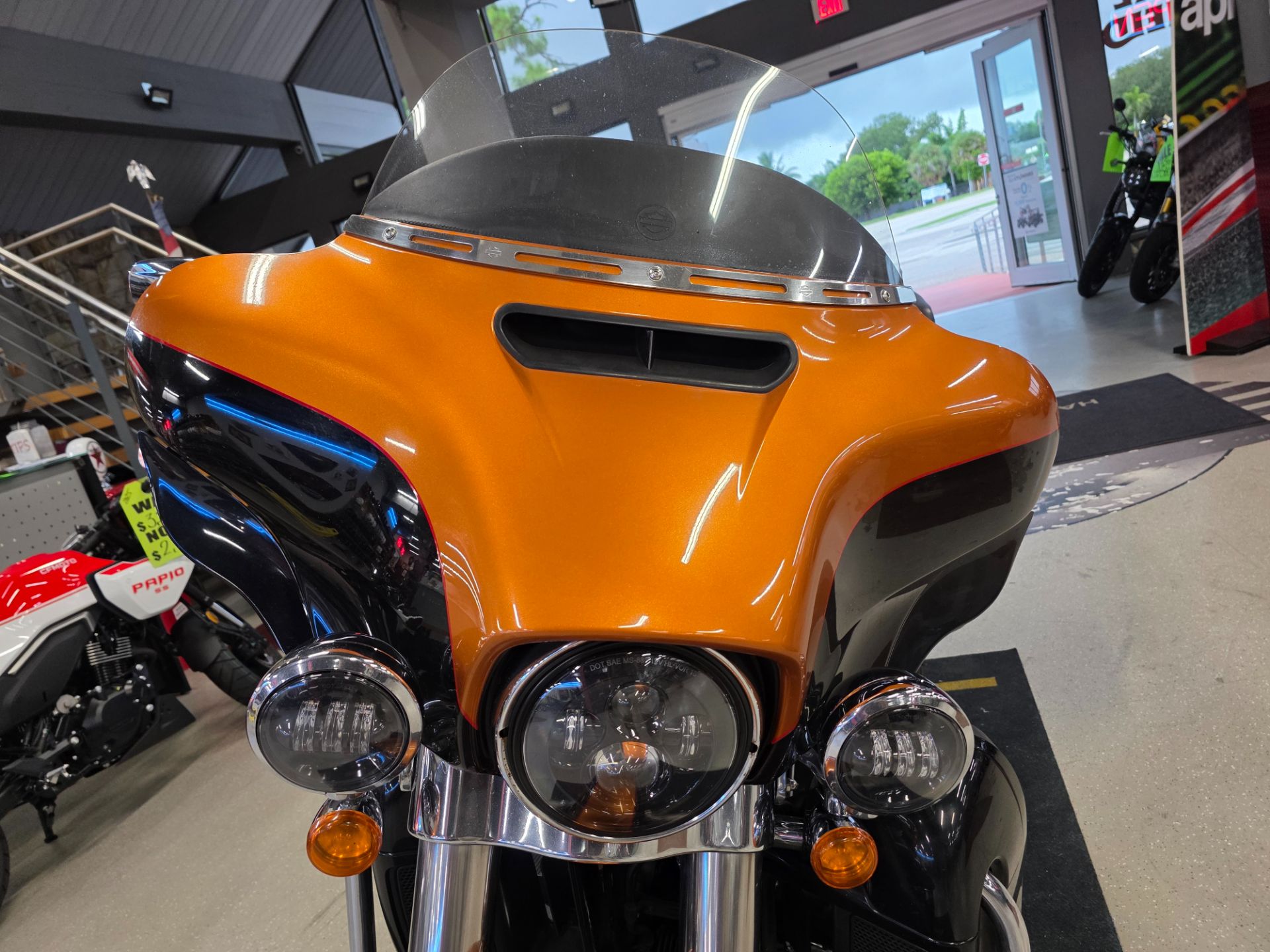 2015 Harley-Davidson Electra Glide® Ultra Classic® in Fort Myers, Florida - Photo 18